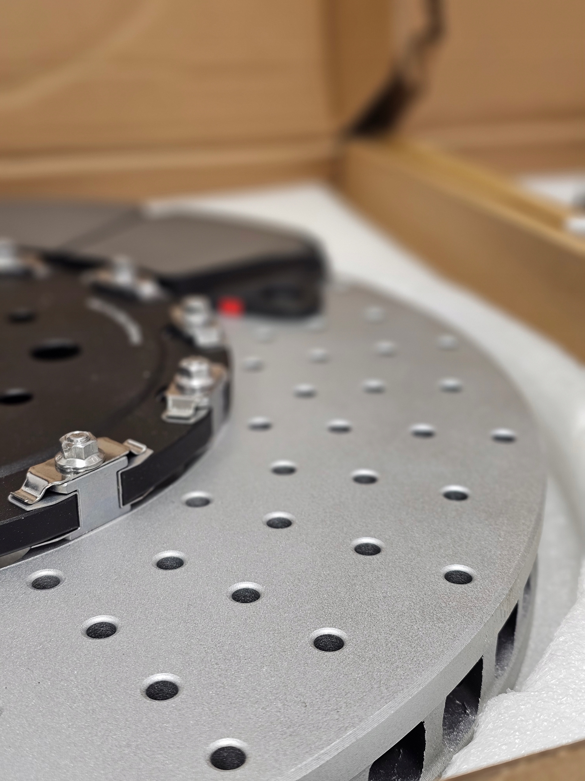 Conversion CERAMIC -> STEEL Set of discs and pads for Ferrari 488 GTB Pista - galeria