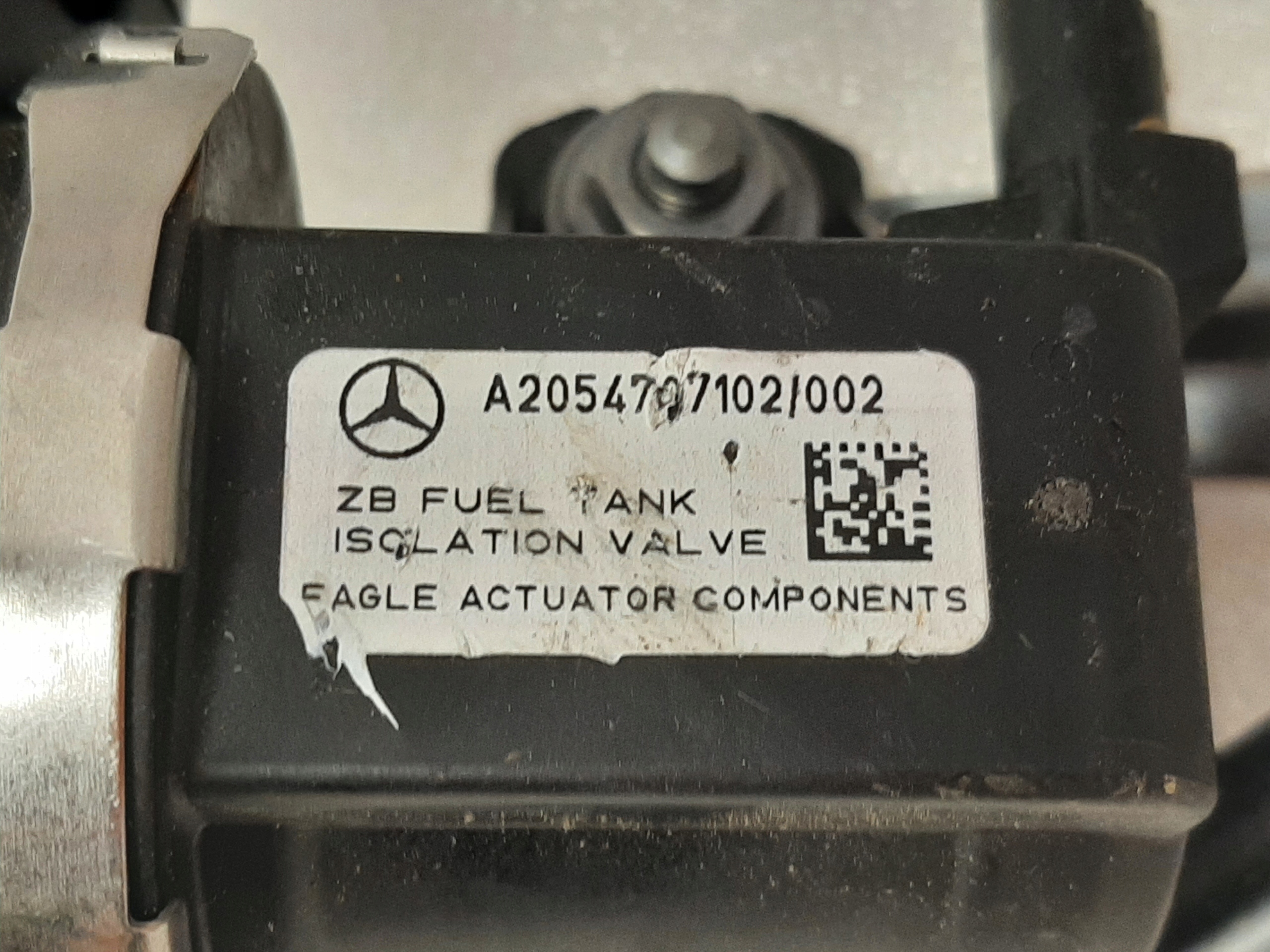 Pump Fuel Valve Mercedes W205 W213 A2054707102 - galeria