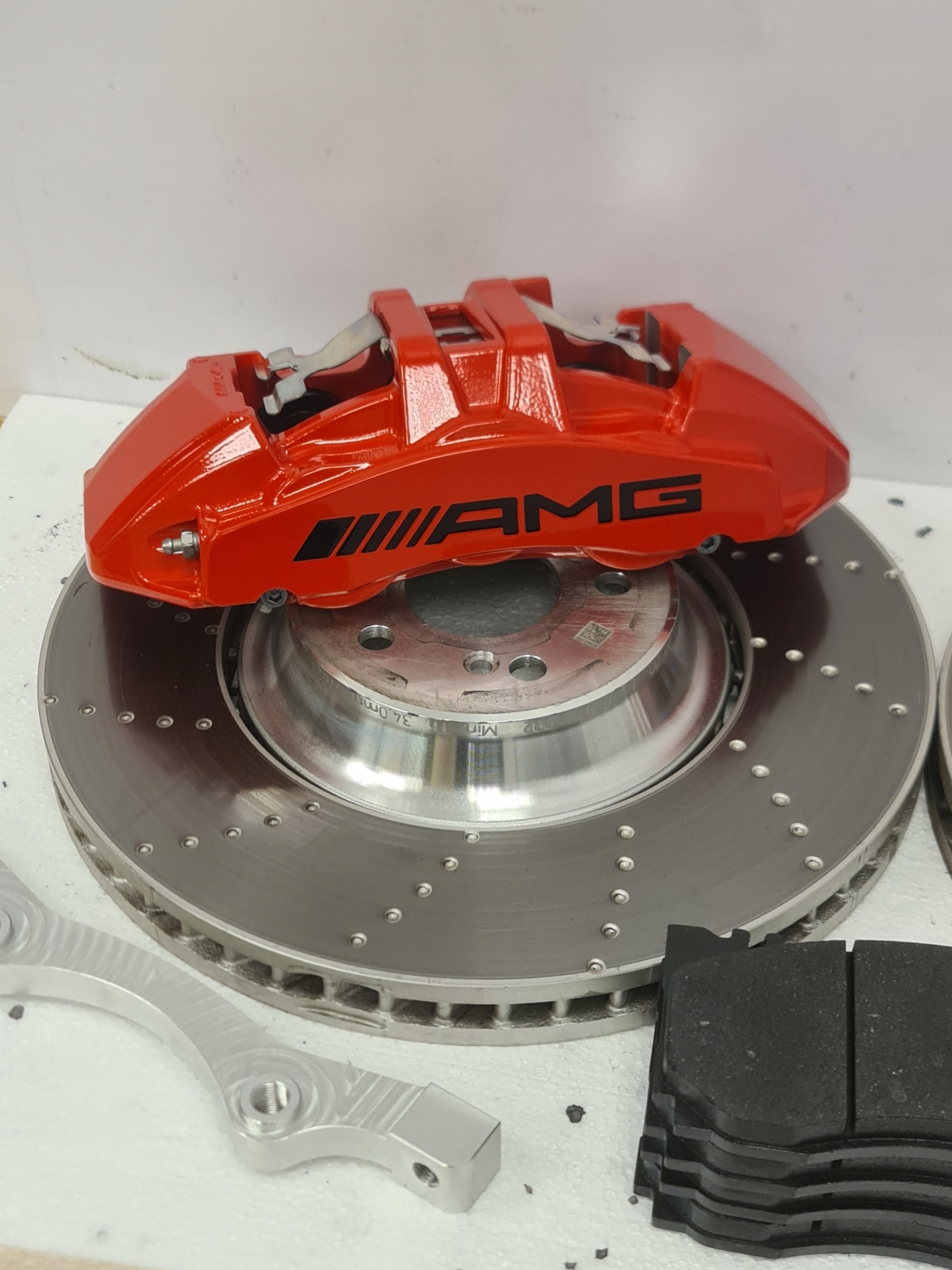 Суппорта, диски AMG Mercedes, Big Brake W205 SET - galeria