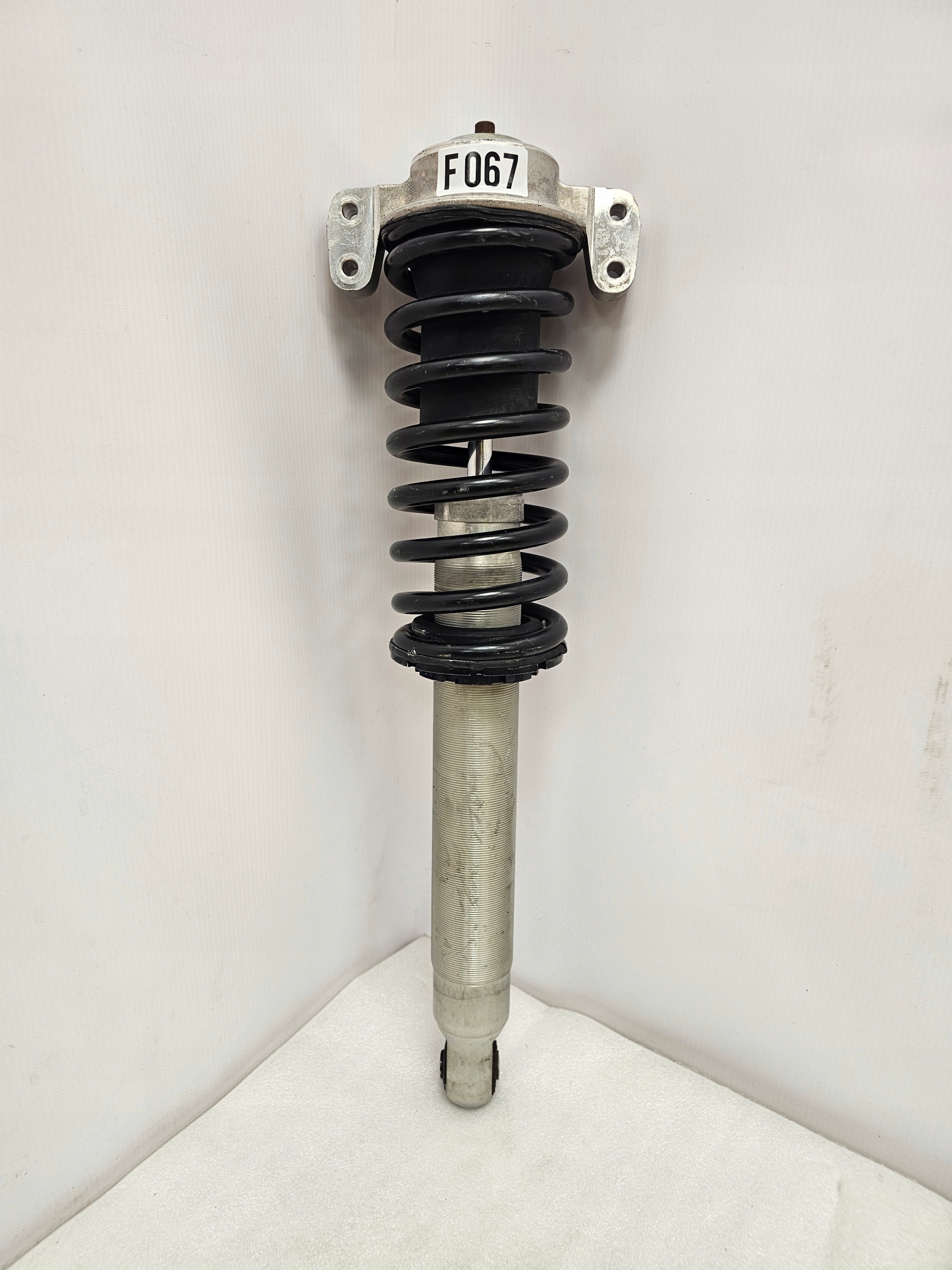 Zdjęcie produktu Amortyzator Shock Absorber Ferrari California Przód Przedni