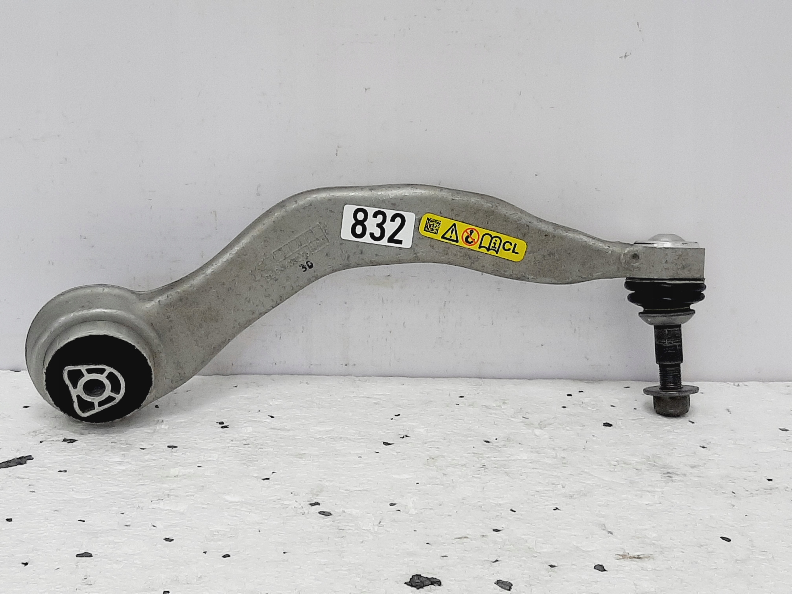 Zdjęcie produktu Wahacz Przód Lewy BMW G30 G31 6861161