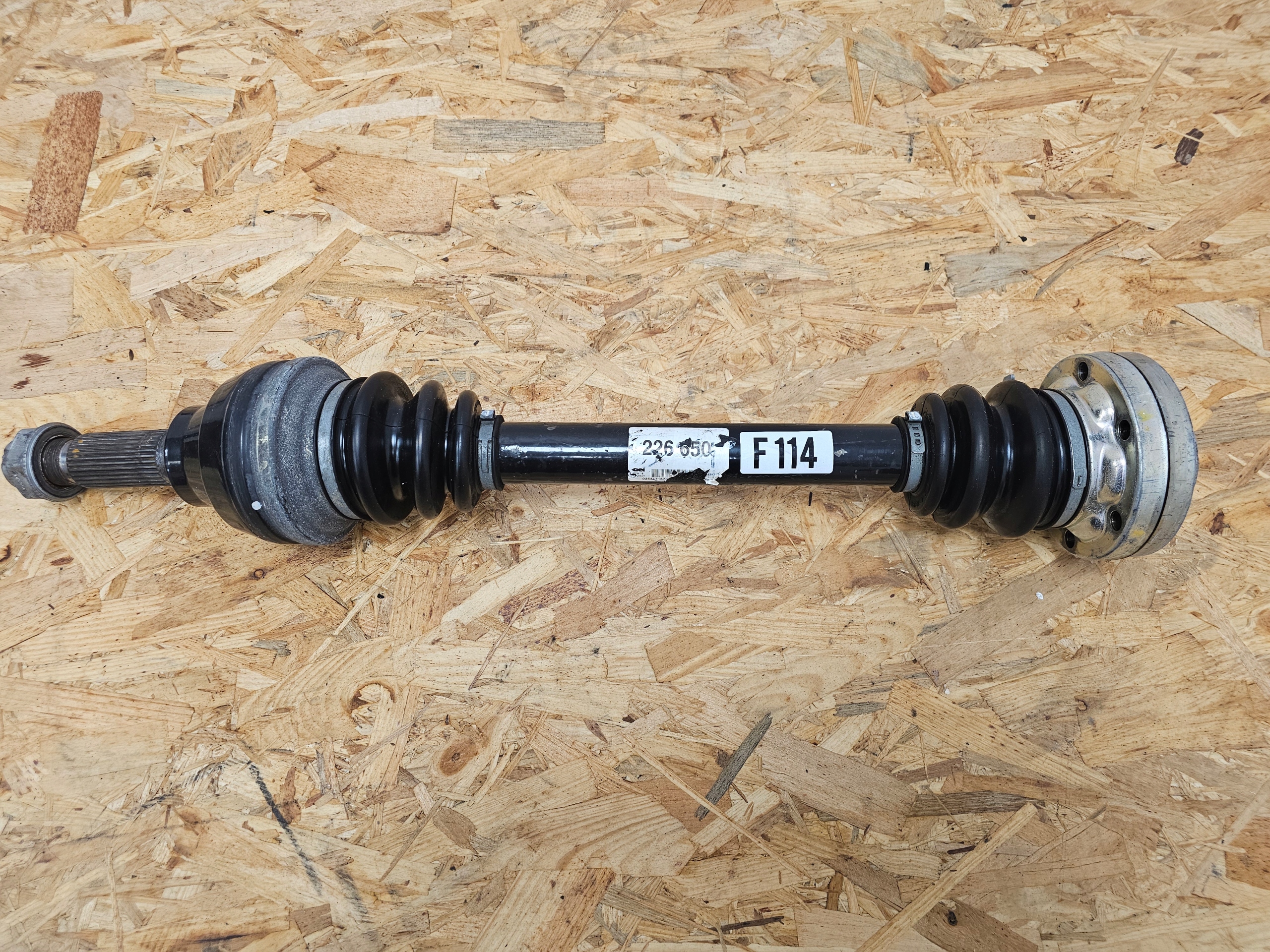 Zdjęcie produktu Półoś Axle Shaft FERRARI California 226650