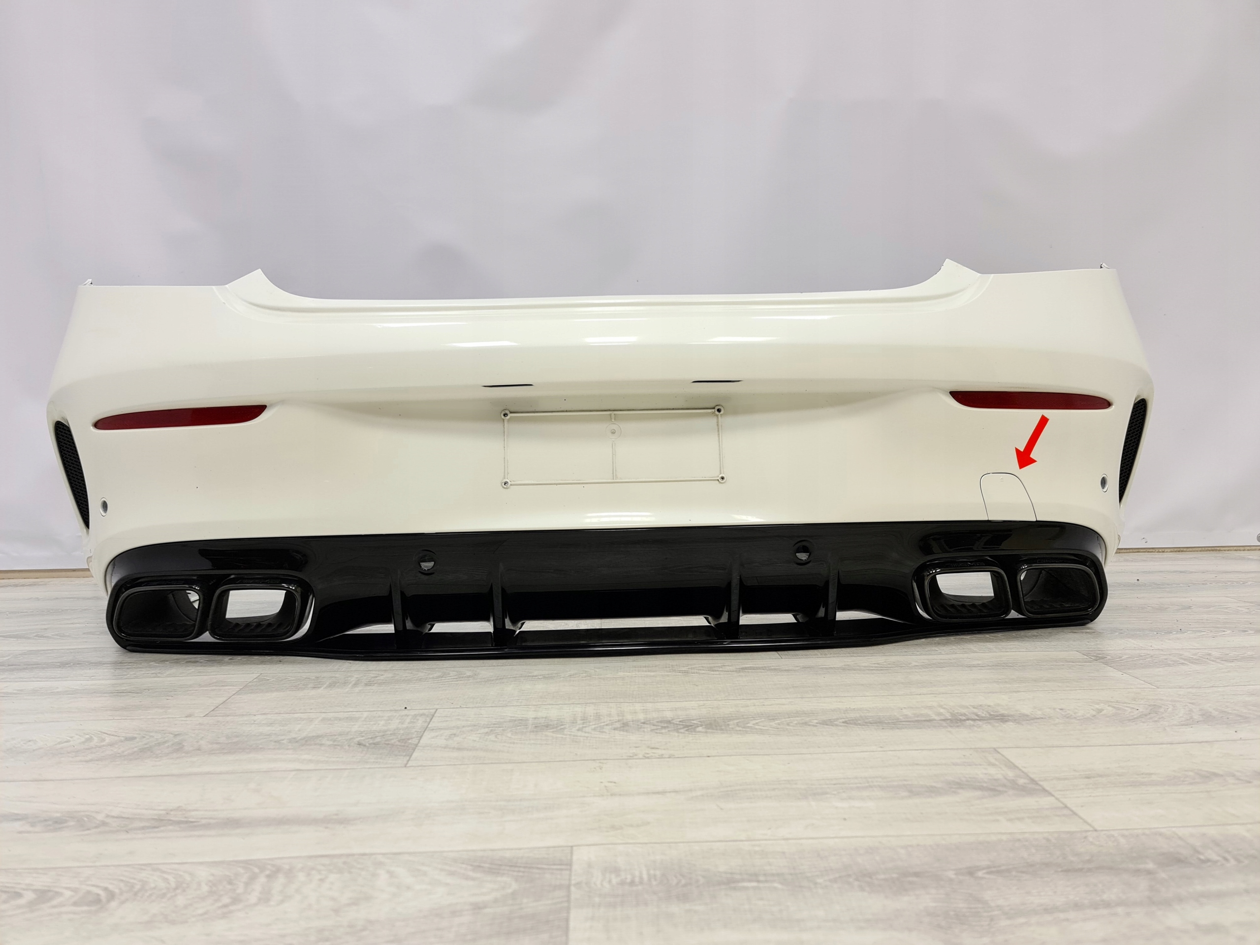 Zdjęcie produktu Mercedes C W205 63 AMG Zderzak TYŁ Kompletny LIFT