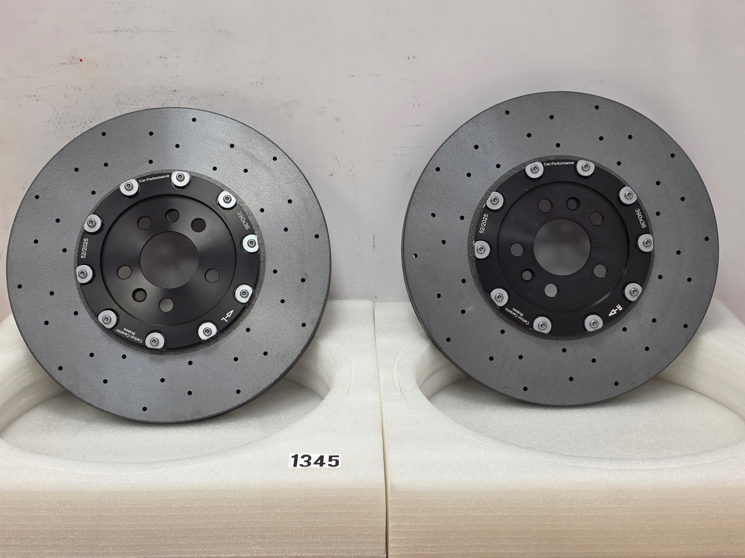 Zdjęcie produktu CERAMIC discs Alfa Romeo Giulia QV FRONT Left Right Set