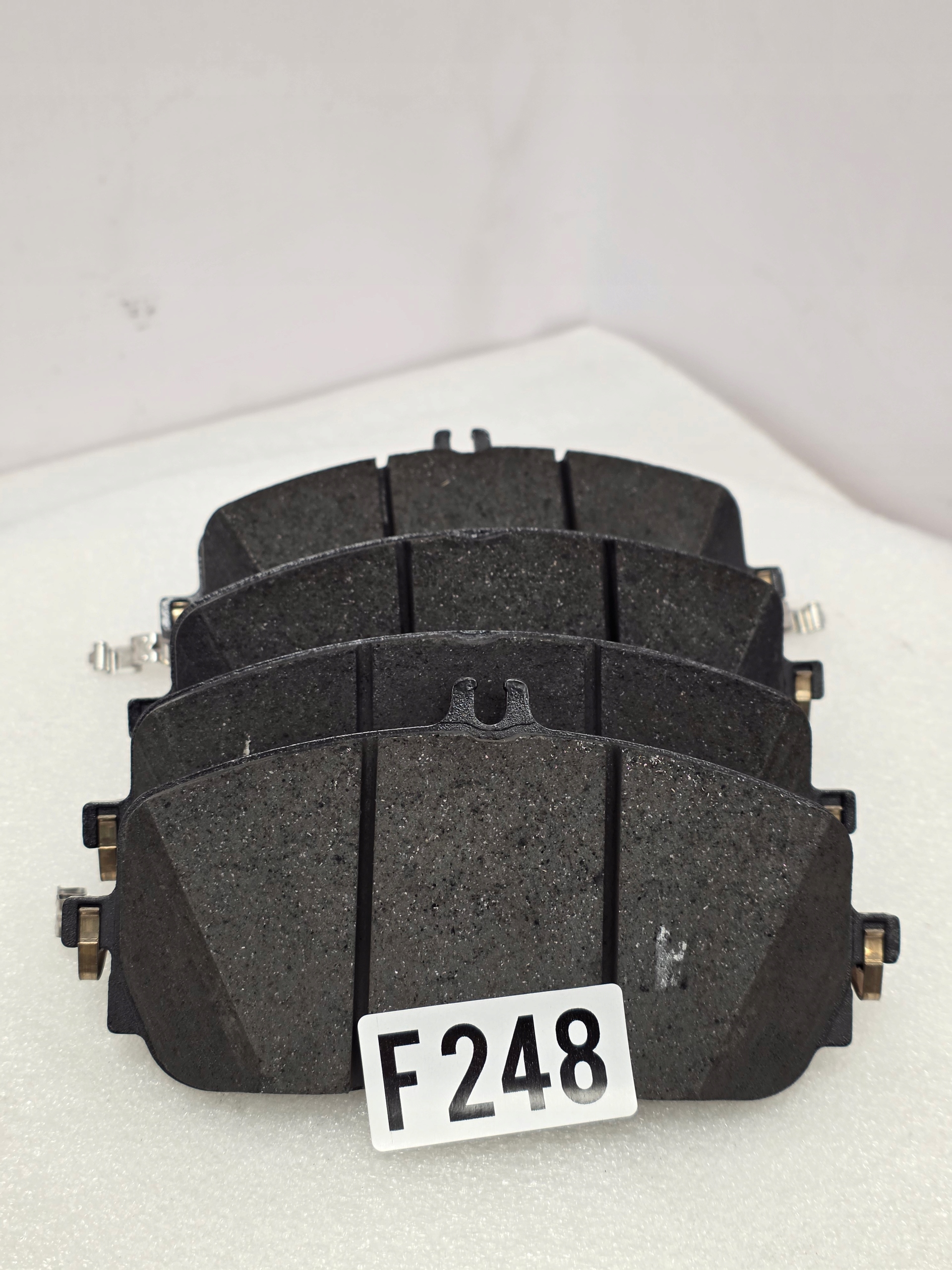 Zdjęcie produktu Brake pads Mercedes W206 W214 W254 330x32 ORIGINAL