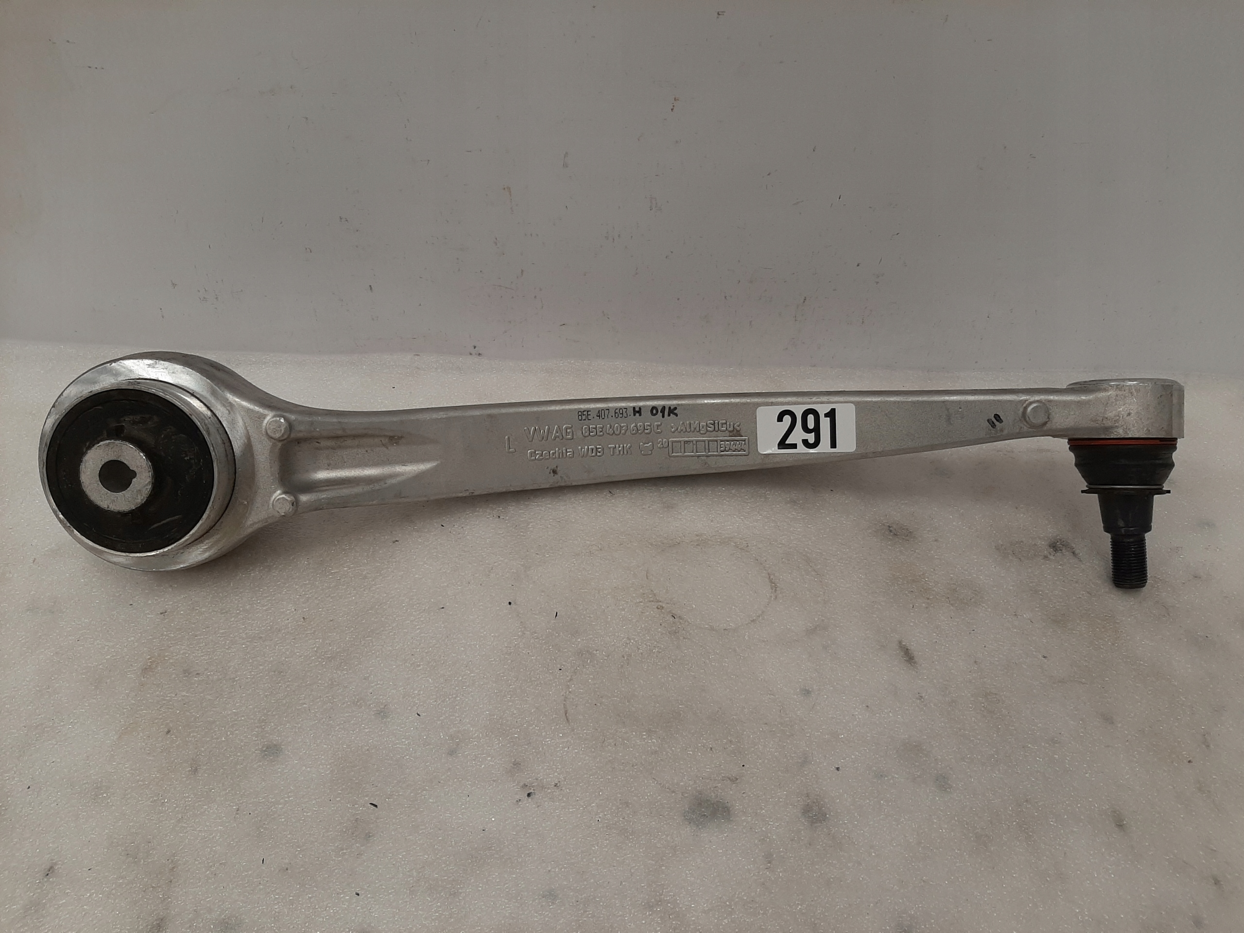 Wahacz Przedni Lewy Audi E-Tron Q5 85E407695C