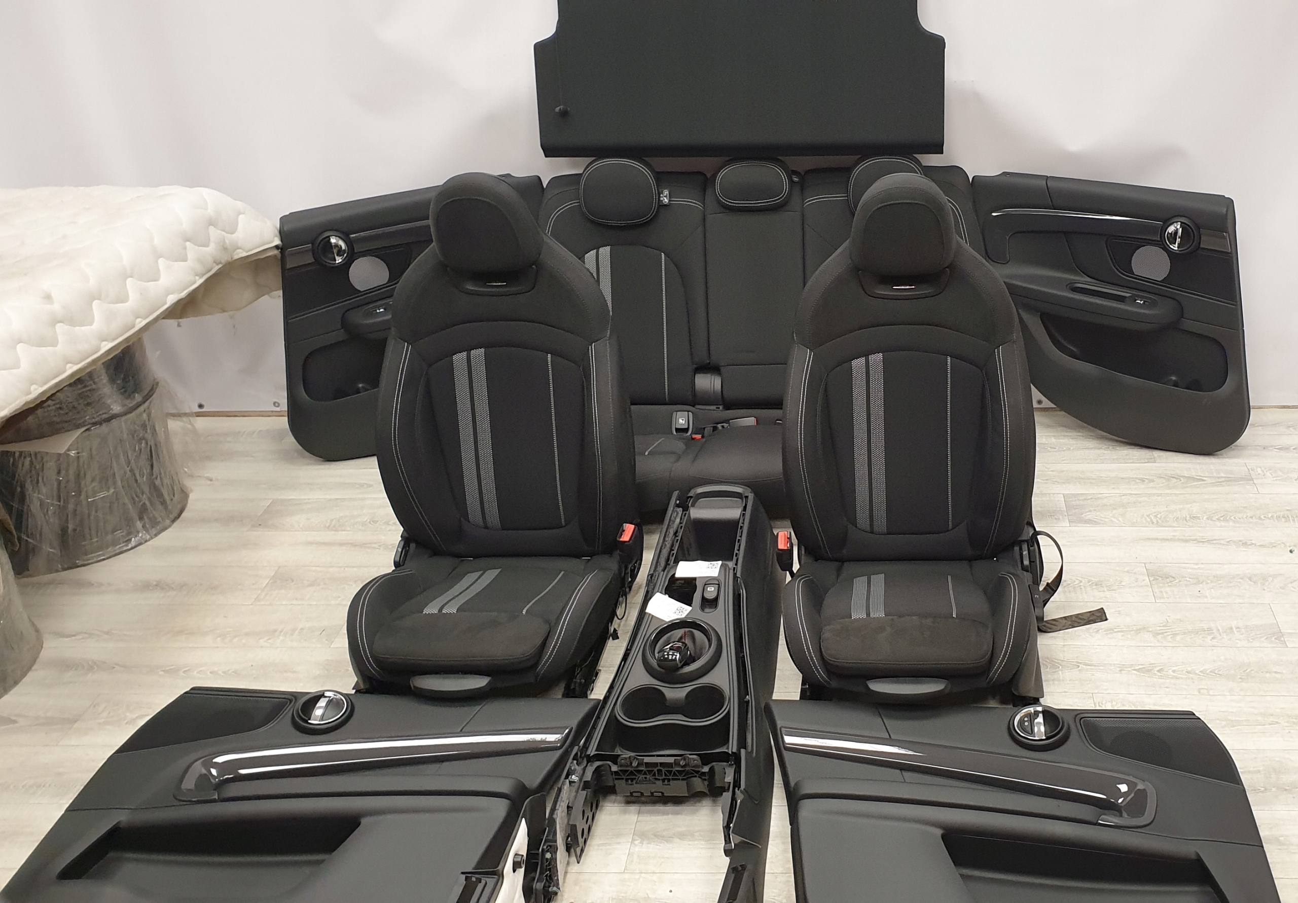 Полный салон Mini F60 JCW Sport Dinamica DAE1