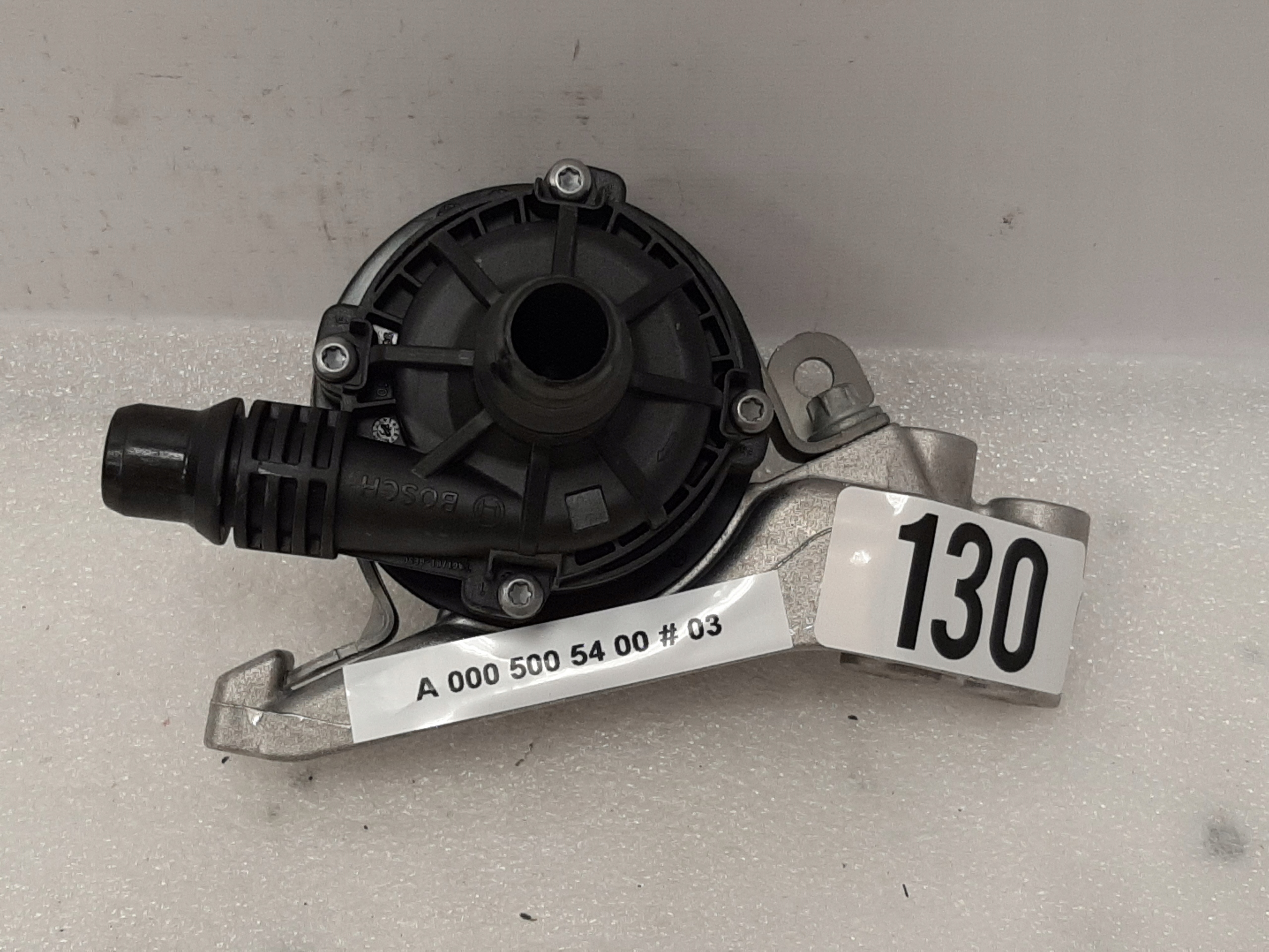Pompa wody Mercedes W205 W213 A0005005400 NEW