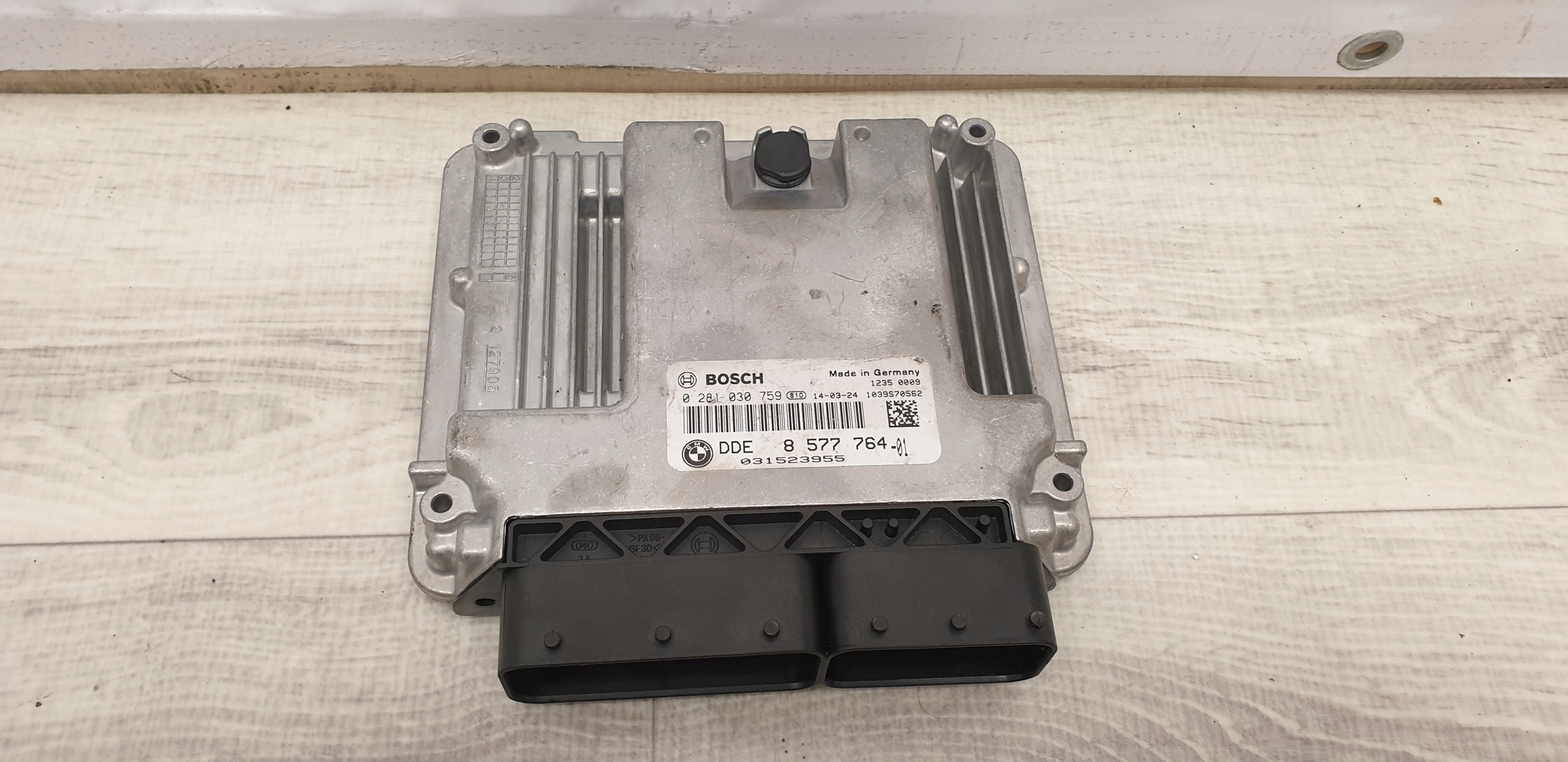 Sterownik Silnika Komputer ECU 8577764 BMW