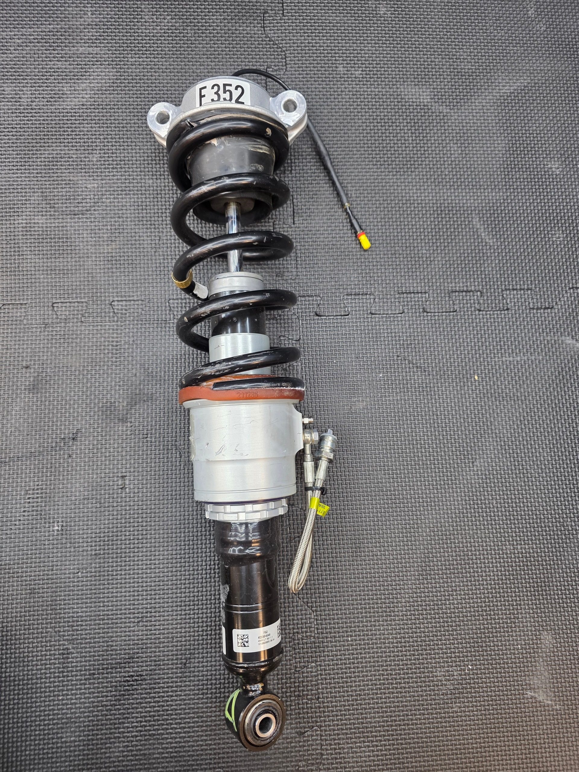 Amortyzator Shock Absorber Ferrari 12 Cilindri 812 Magneride Dual Mode