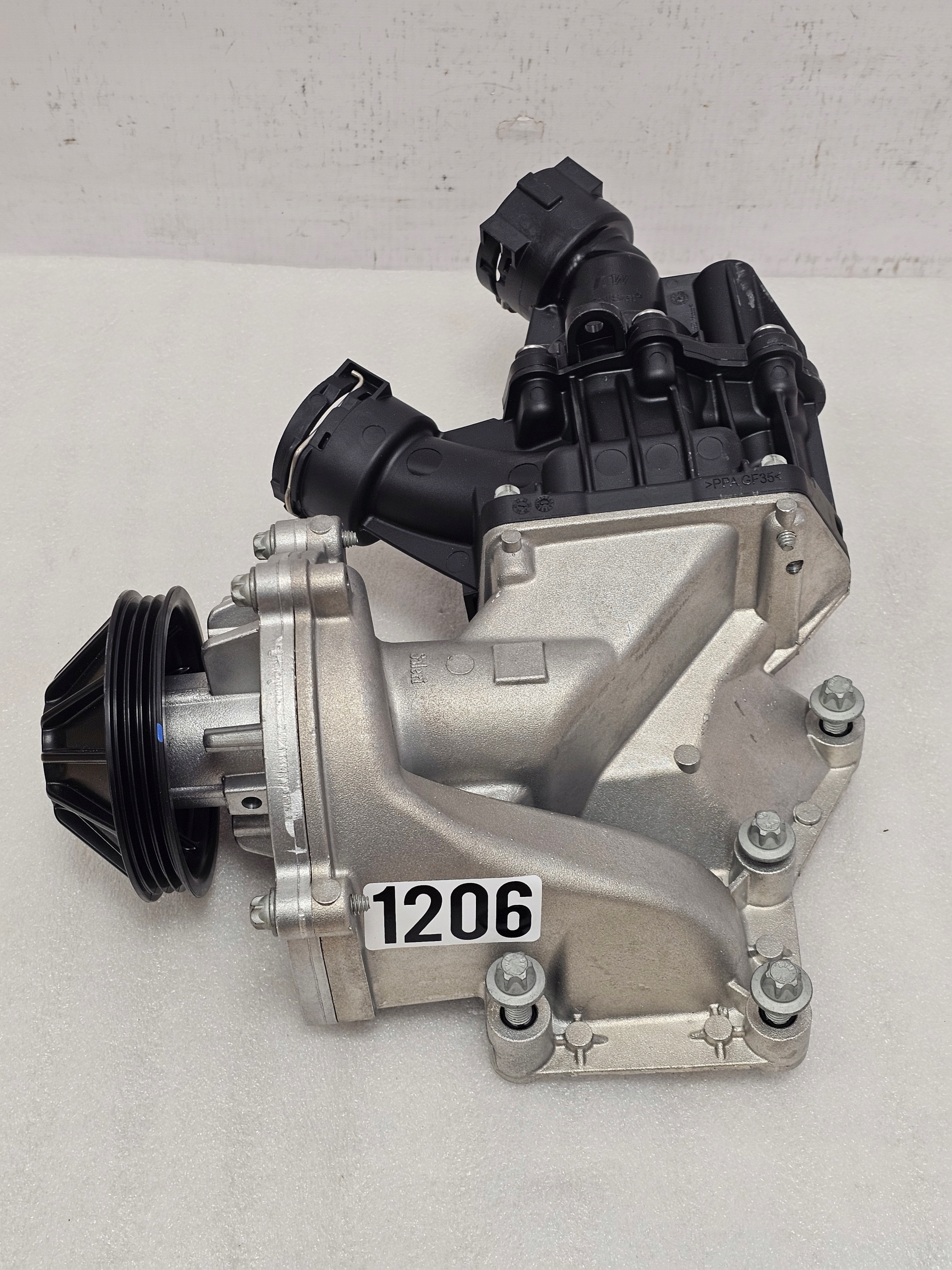 Pompa Wody Termostat Mercedes OM656 W213 W222 W167 W253