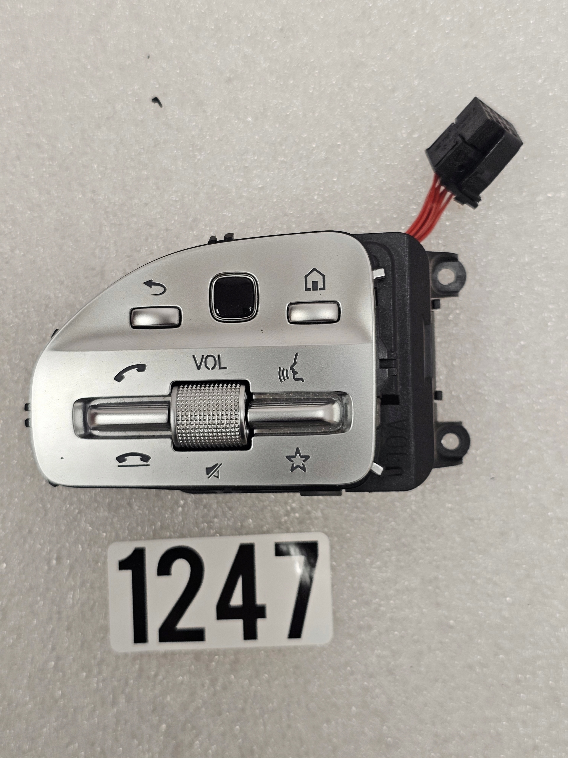 Przycisk Kierownicy Sterowanie Mercedes AMG - A0999051304