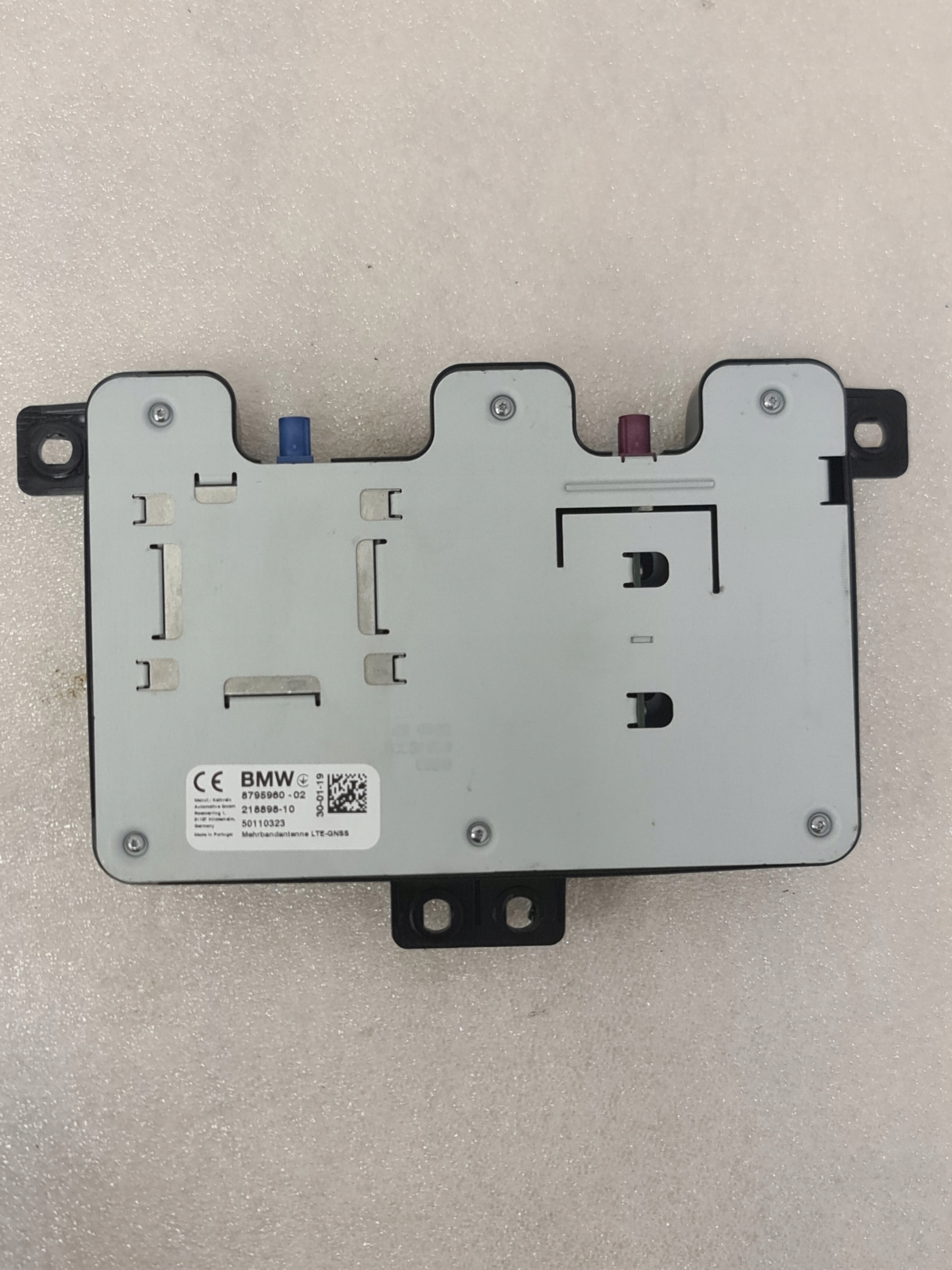 Многодиапазонная LTE-антенна BMW G15 G83 G16 8795960