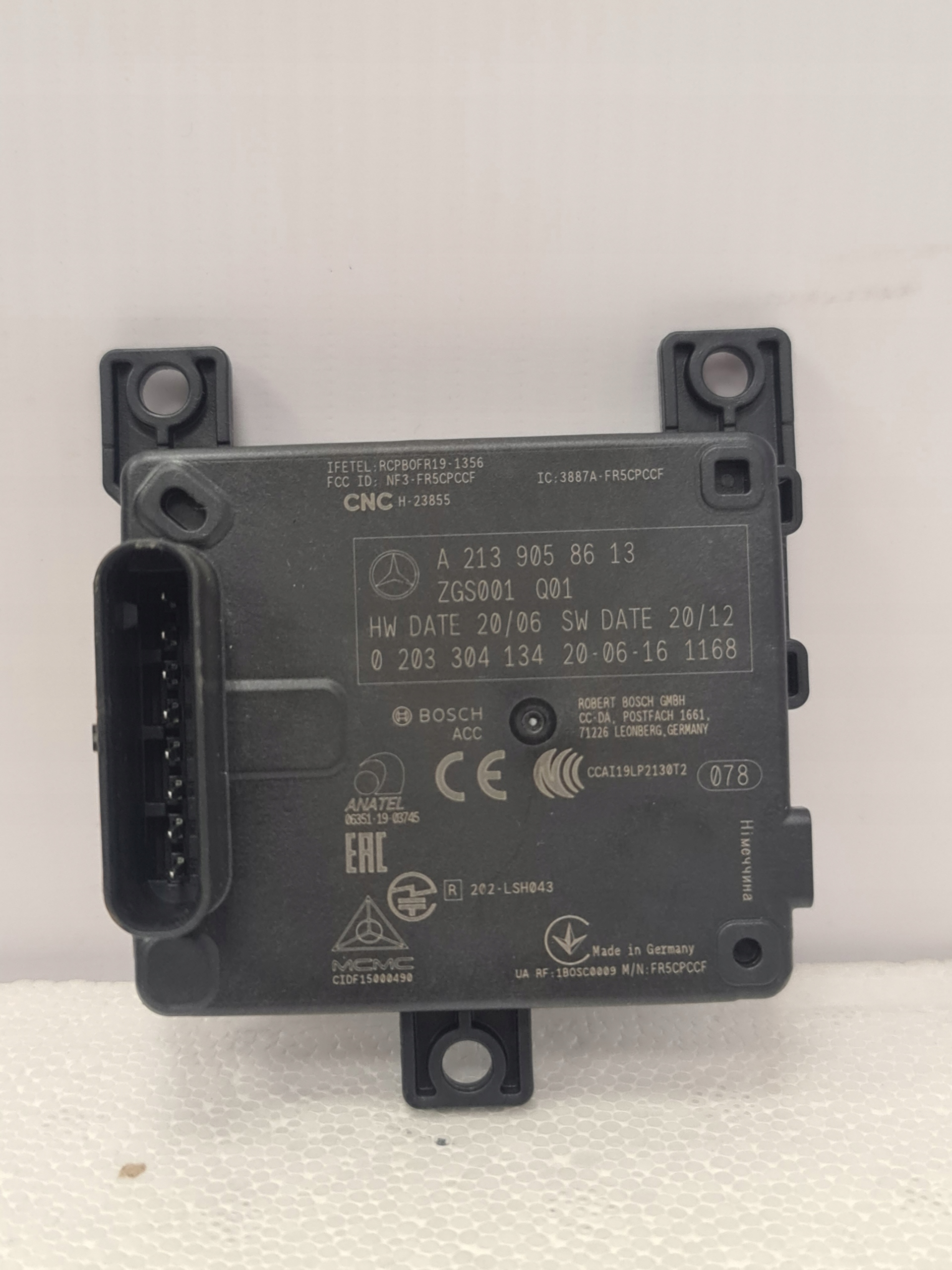 Mercedes ACC Distronic радар A2139058613 W213 W257