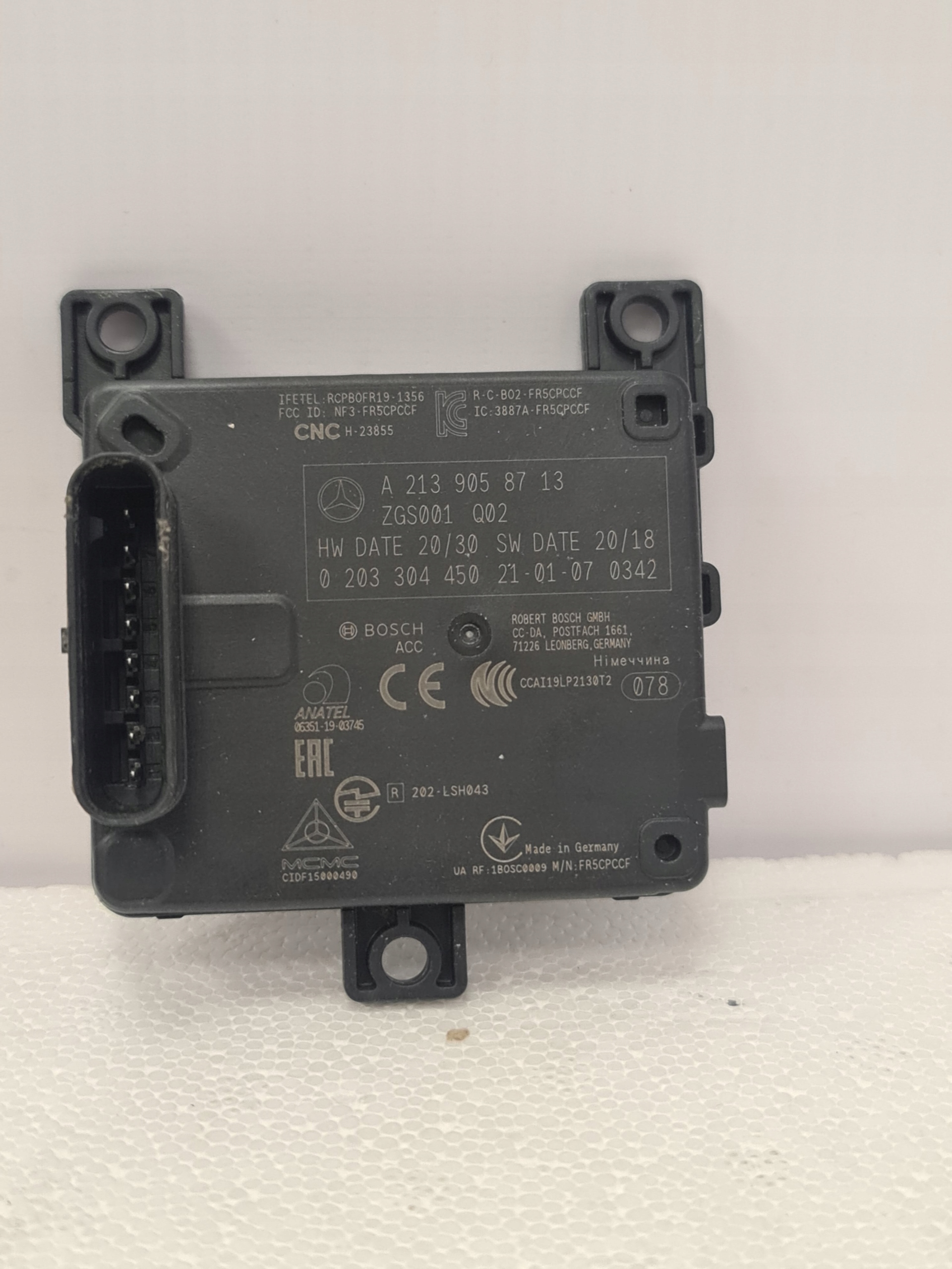 Radar Mercedes ACC Distronic A2139058713 W213 W290