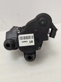 Clamps Electric Additional Manual Clamp Ferrari Roma Portofino LEFT - galeria