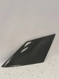 Audi Q2 CARBON Side Panel Overlay - galeria