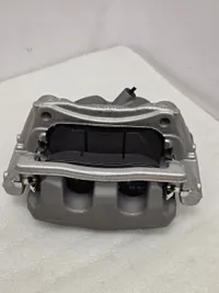 Mercedes W206 W214 W254 суппорта 330x32 ПЕРЕДНИЕ - galeria