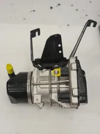 Power steering pump Mercedes W172 SLC SLK AMG OM276 - galeria