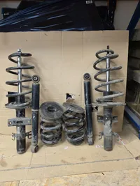 VW T6 T5 амортизатори California комплект - galeria