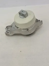 Mercedes W206 AMG C63 C43 engine mount - galeria