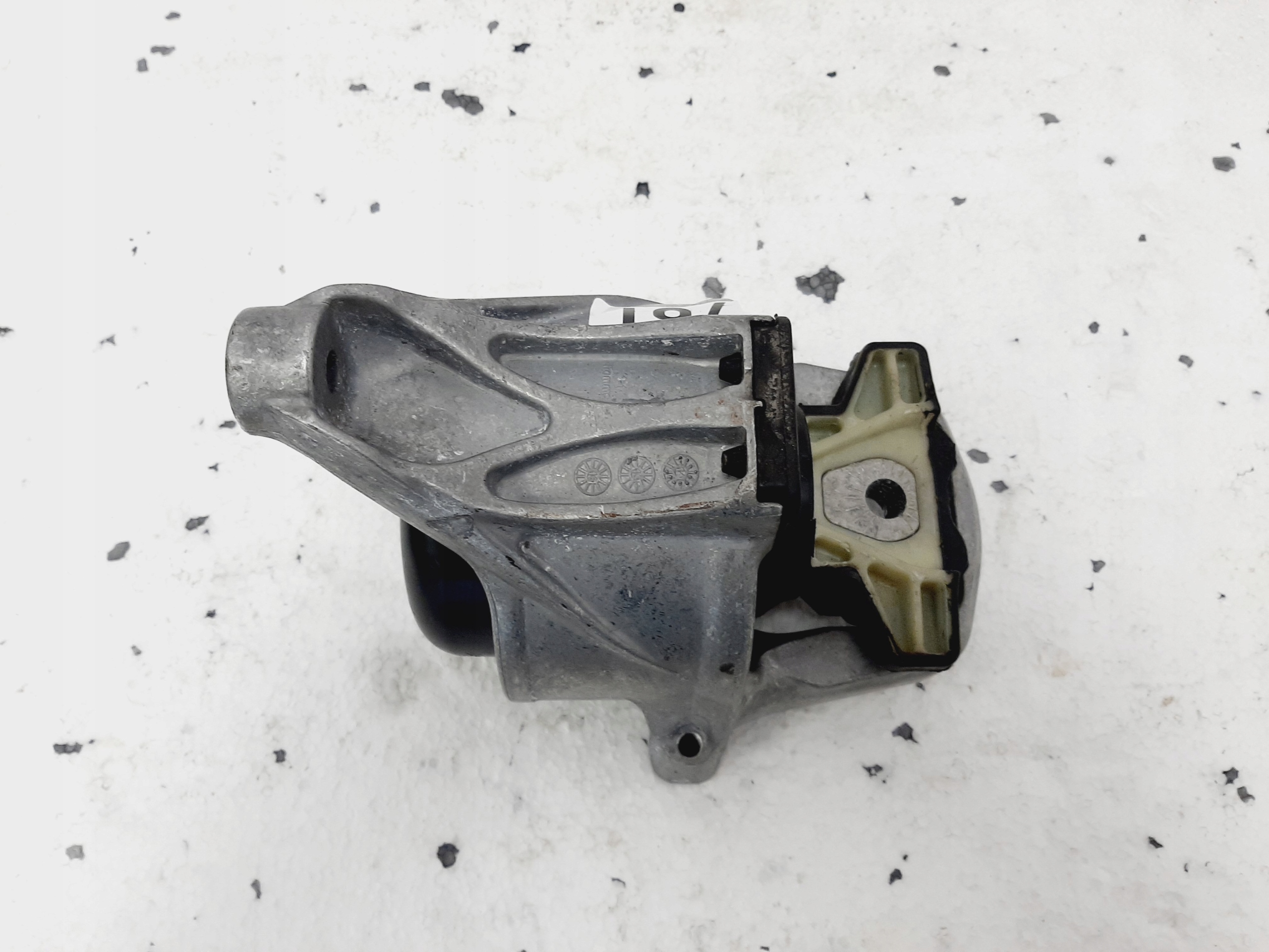 Engine Mount Audi A4 A5 8W0199372AA - galeria