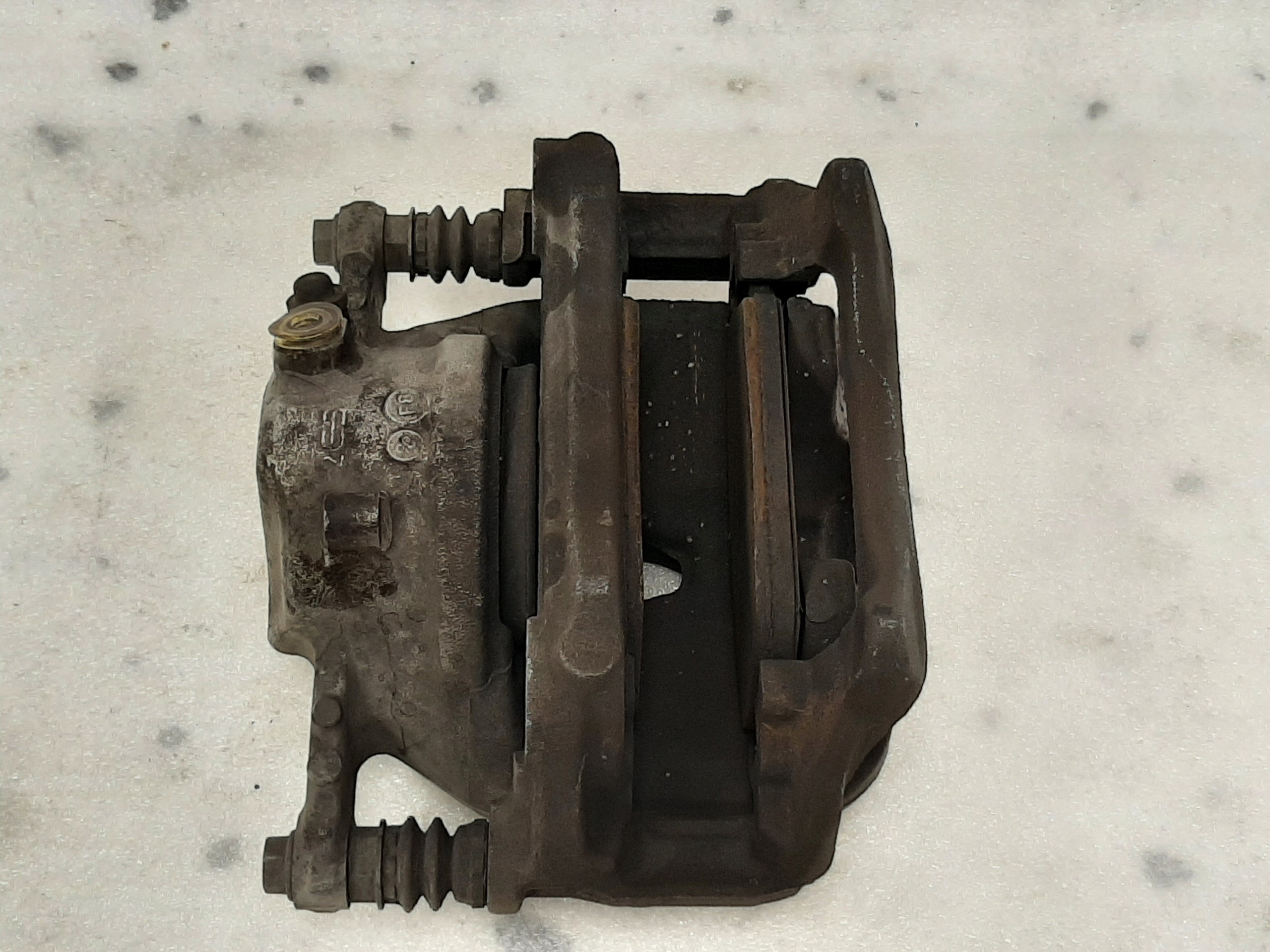 Bremssattel Mercedes W205 Vorne LINKS 305x28 - galeria