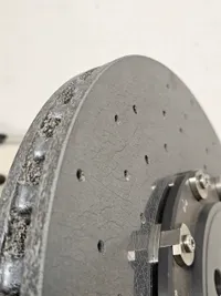 Tarcza CERAMICZNA BMW M5 F90 M8 Tył Prawa NOWA OEM - galeria